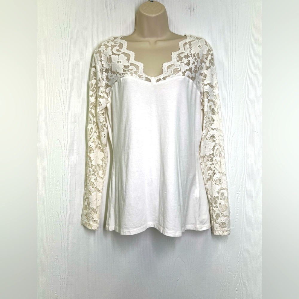 H&M - White Lace Sleeves And Chest V Neck Lightweight Blouse Size Large